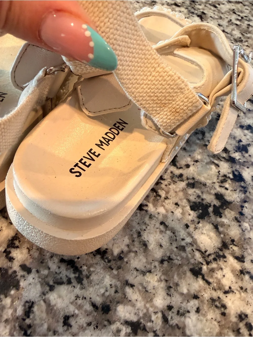 Kids size 12 Steve Madden Pearl-Detail Sandals